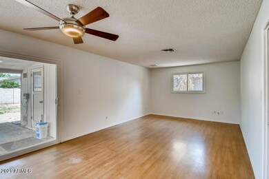 10 Family Room
