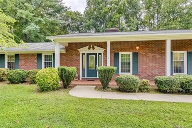 307 Starmount Dr, Statesville, NC 28677 - photo 3