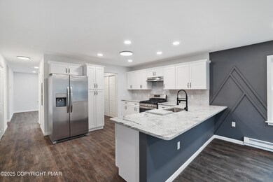 8585 Periwinkle Dr, Tobyhanna, PA 18466 - photo 2