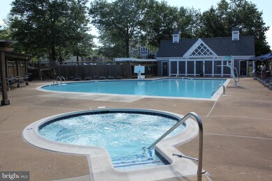 12929 Grays Pointe Rd unit B, Fairfax, VA 22033 - photo 5