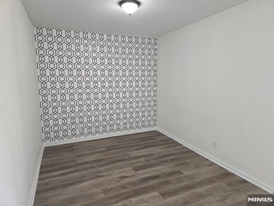 unlisted-address, Edgewater, NJ 07020 - photo 4