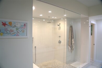 The St. Clair unit 503, Houston, TX 77057 - photo 7