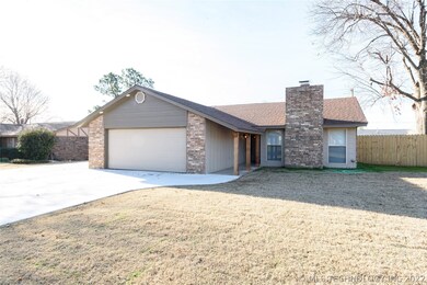 1017 E 12th St, Cushing, OK 74023 - photo 3