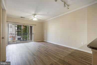 12949 Centre Park Cir unit 201, Herndon, VA 20171 - photo 5