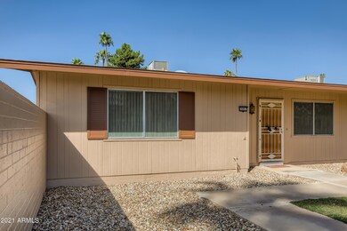 10857 W Santa fe Dr, Sun City, AZ 85351 - photo 2