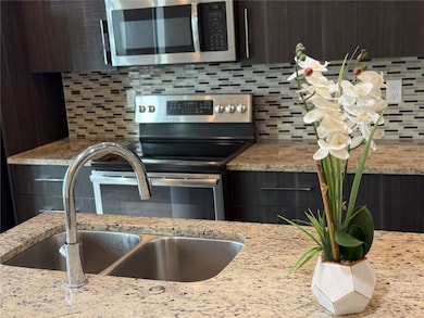 4810 W Mcelroy Ave unit 2, Tampa, FL 33611 - photo 3