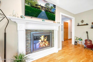 (6) MAIN FLOOR Living Room(1)