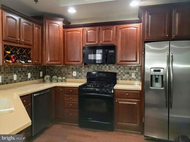 7117 Huntley Creek Place unit 46, Alexandria, VA 22306 - photo 5