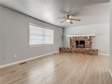 5905 N Meridian Place, Oklahoma City, OK 73122 - photo 4