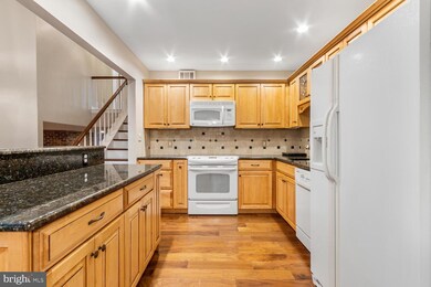 15 Hidden Valley Ln, Newtown, PA 18940 - photo 6