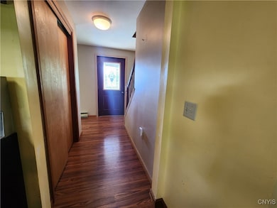 Front door foyer with vinyl luxury flooring