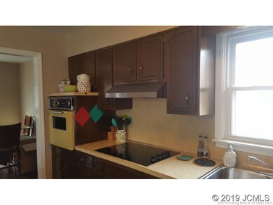 Plenty of Kitchen Storage