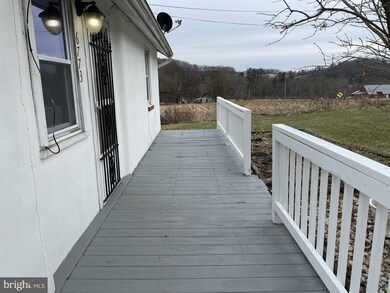 6773 Kings Hwy S, Zionsville, PA 18092 - photo 2