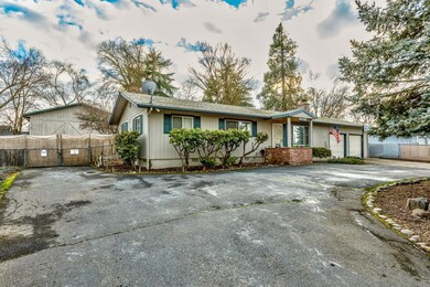 2188 E McAndrews Rd, Medford, OR 97504 - photo 3