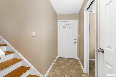 2627 Harmony Dr, Bettendorf, IA 52722 - photo 4