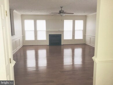 12206 Highlander Ct, Laurel, MD 20708 - photo 6