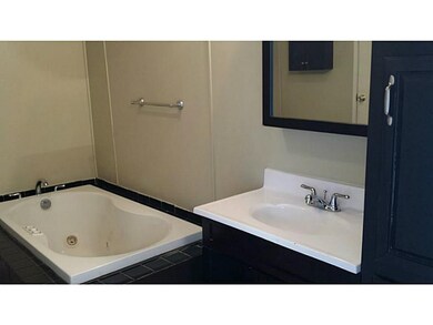 Master Bath/Spa.