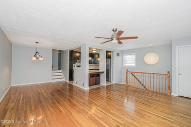 510 Leverett Ave, Staten Island, NY 10308 - photo 6