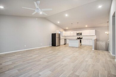 3 CCF024-i2060-Great Room2