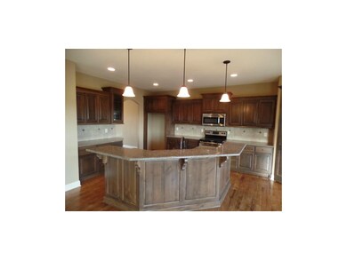 Wonderful Kitchen with stainless appliances and gr