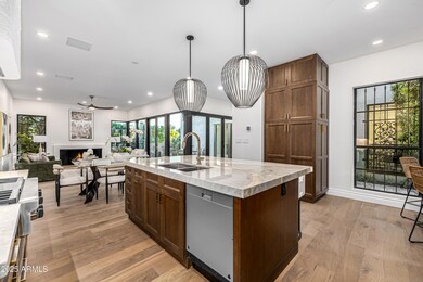 5642 N Scottsdale Rd, Paradise Valley, AZ 85253 - photo 5