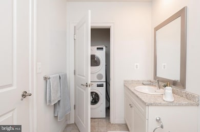 20-21 Arch St unit 926, Philadelphia, PA 19103 - photo 7