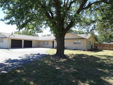 2660 E Osage Rd, Marlow, OK 73055 - photo 3