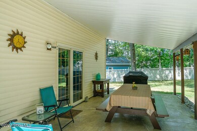 38 Concord Dr, Schenectady, NY 12309 - photo 7