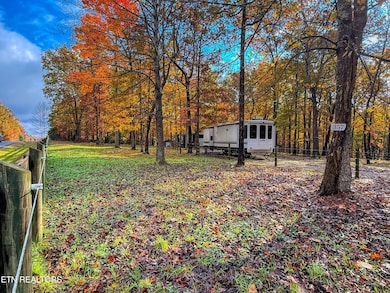 273 Spruce Creek Dr, Jamestown, TN 38556 - photo 3