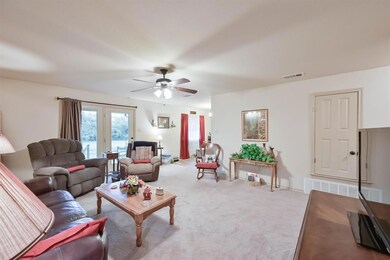 1002 Hidden Hills Dr, Corsicana, TX 75110 - photo 6