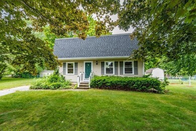 22 Hunting Ln, Agawam, MA 01001 - photo 2