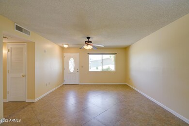 13637 N 111th Ave, Sun City, AZ 85351 - photo 5