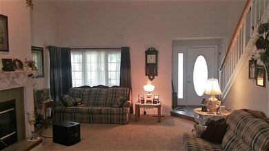 617 Fisher St, Frankfort, IN 46041 - photo 6