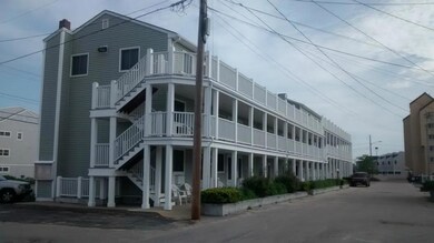 189 E Grand Ave unit 109, Old Orchard Beach, ME 04064 - photo 2