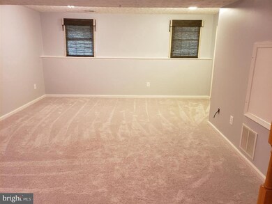 2715 Hickory Knoll Ct, Odenton, MD 21113 - photo 4