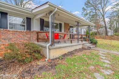 201 W Fairview Rd, Oak Ridge, TN 37830 - photo 3