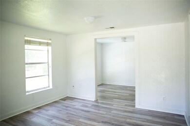 2516 Glen Ave, Houston, TX 77088 - photo 4