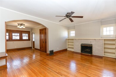 1544 45th St, Des Moines, IA 50311 - photo 2