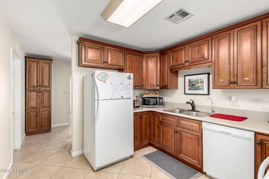 6830 E Edgemont Ave, Scottsdale, AZ 85257 - photo 5