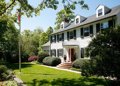 1-Front1MLS-241BurrStFfld