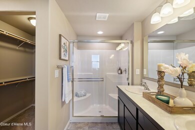Edgewood - Master Bathroom (3)