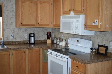 272 Bailey Rd, Jefferson, NH 03583 - photo 6