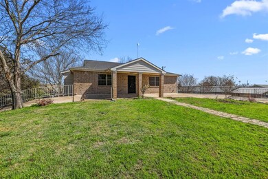 206 Beaudelaire Dr, Weatherford, TX 76087 - photo 2