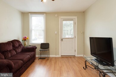 422 Minor St, Reading, PA 19602 - photo 4