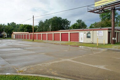 507 W Poplar St, Harrisburg, IL 62946 - photo 6