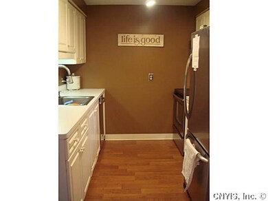 Kitchen Newer stainless steel appliances---all sta