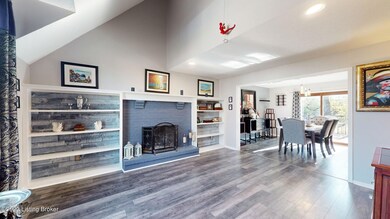 4-web-or-mls-9010 Loch Lea Ln Louisville
