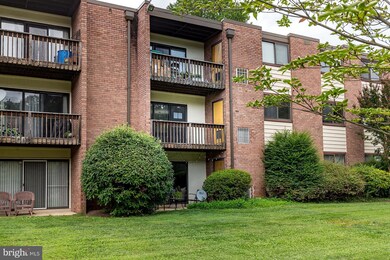 10723 West Dr unit 202, Fairfax, VA 22030 - photo 4