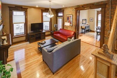 320 w 3rd-19