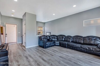 03_245_Castle_Ridge_Drive003_mls